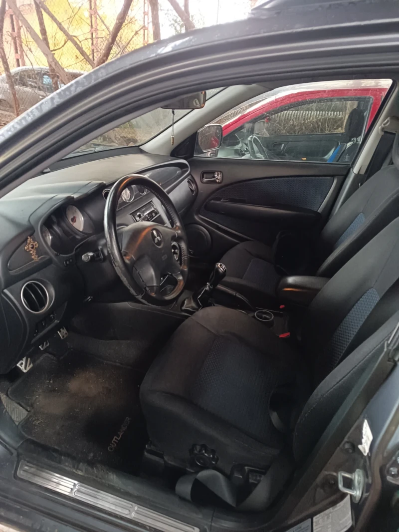 Mitsubishi Outlander 4X4 LPG, снимка 4 - Автомобили и джипове - 52685198