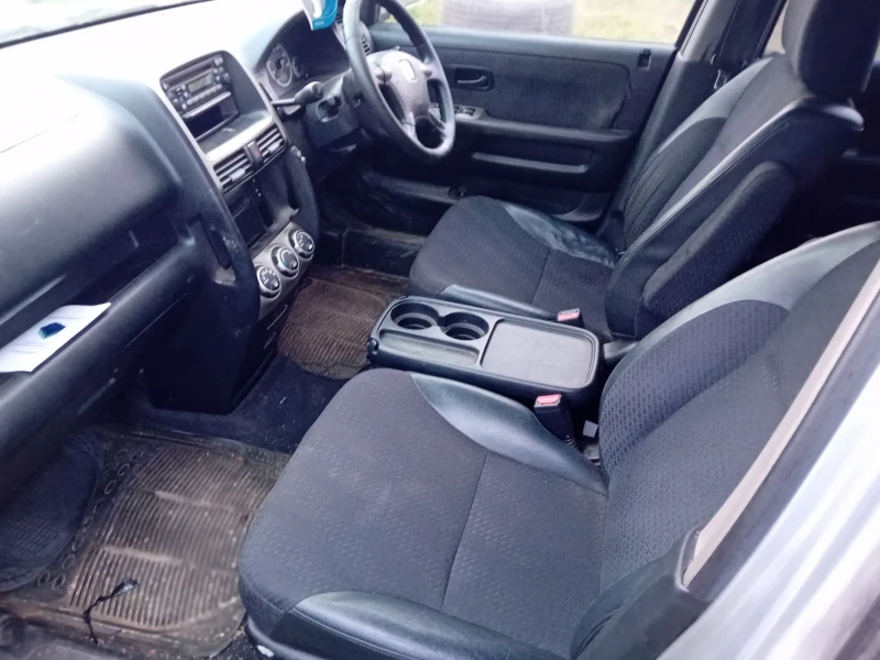 Honda Cr-v 2.0i, снимка 9 - Автомобили и джипове - 52723182