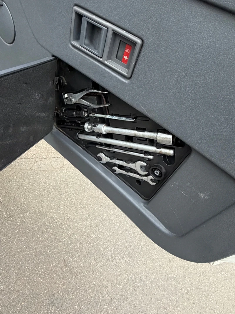 Mitsubishi Pajero 3.0 V6 6+ 1-Места , снимка 16 - Автомобили и джипове - 53423256