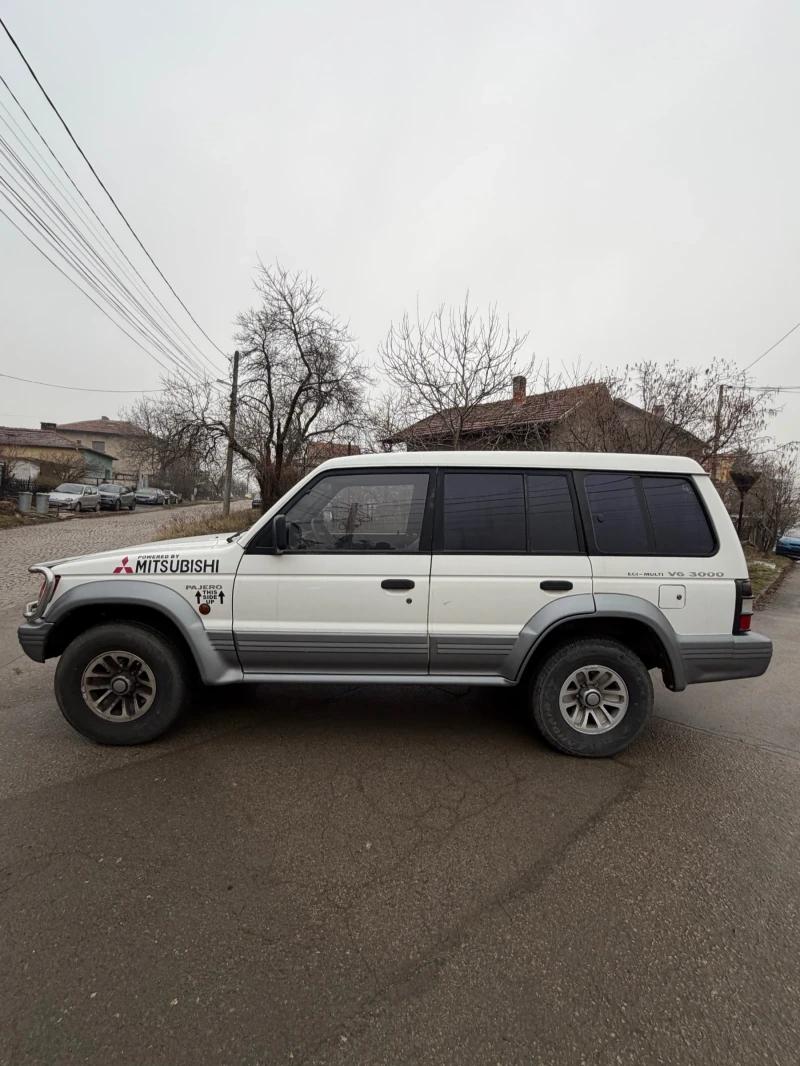 Mitsubishi Pajero 3.0 V6 6+ 1-Места , снимка 4 - Автомобили и джипове - 53423256