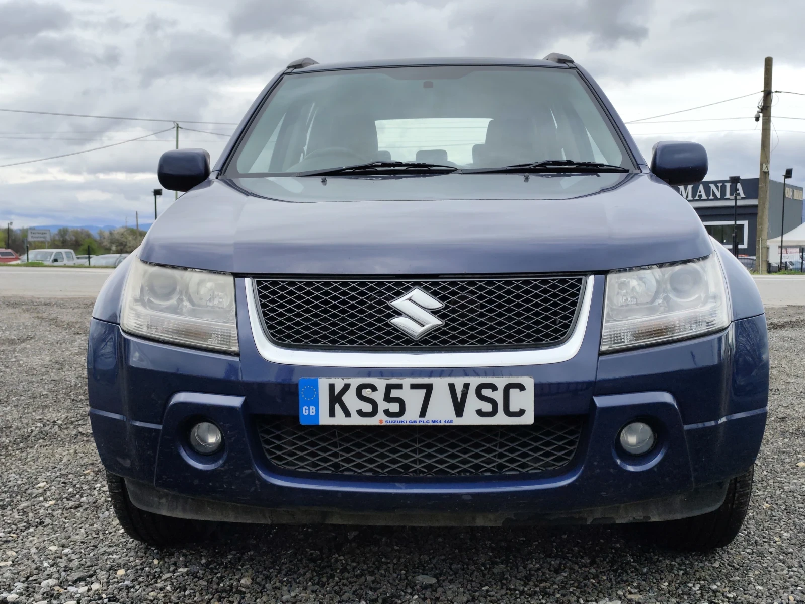 Suzuki Grand vitara 2.0i КЛИМА 4Х4  - изображение 7