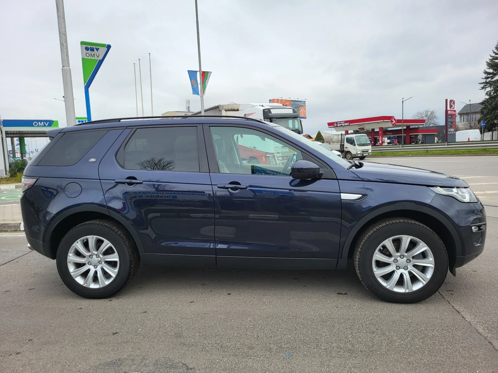 Land Rover Discovery Sport HSE 2.0 TD4 150 КС 4Х4 9 СК 90475 КМ !!!, снимка 4 - Автомобили и джипове - 54030038