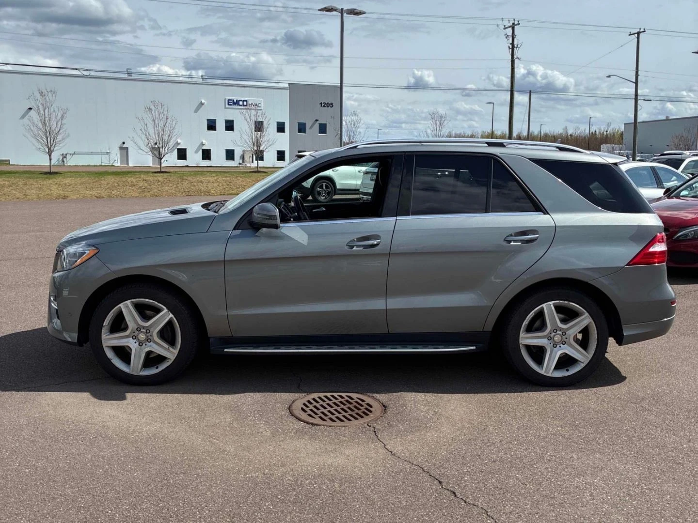 Mercedes-Benz ML 350 BlueTEC* Pano* Amg-pack* Back cam* Подгрев* KEYLES, снимка 4 - Автомобили и джипове - 54612003