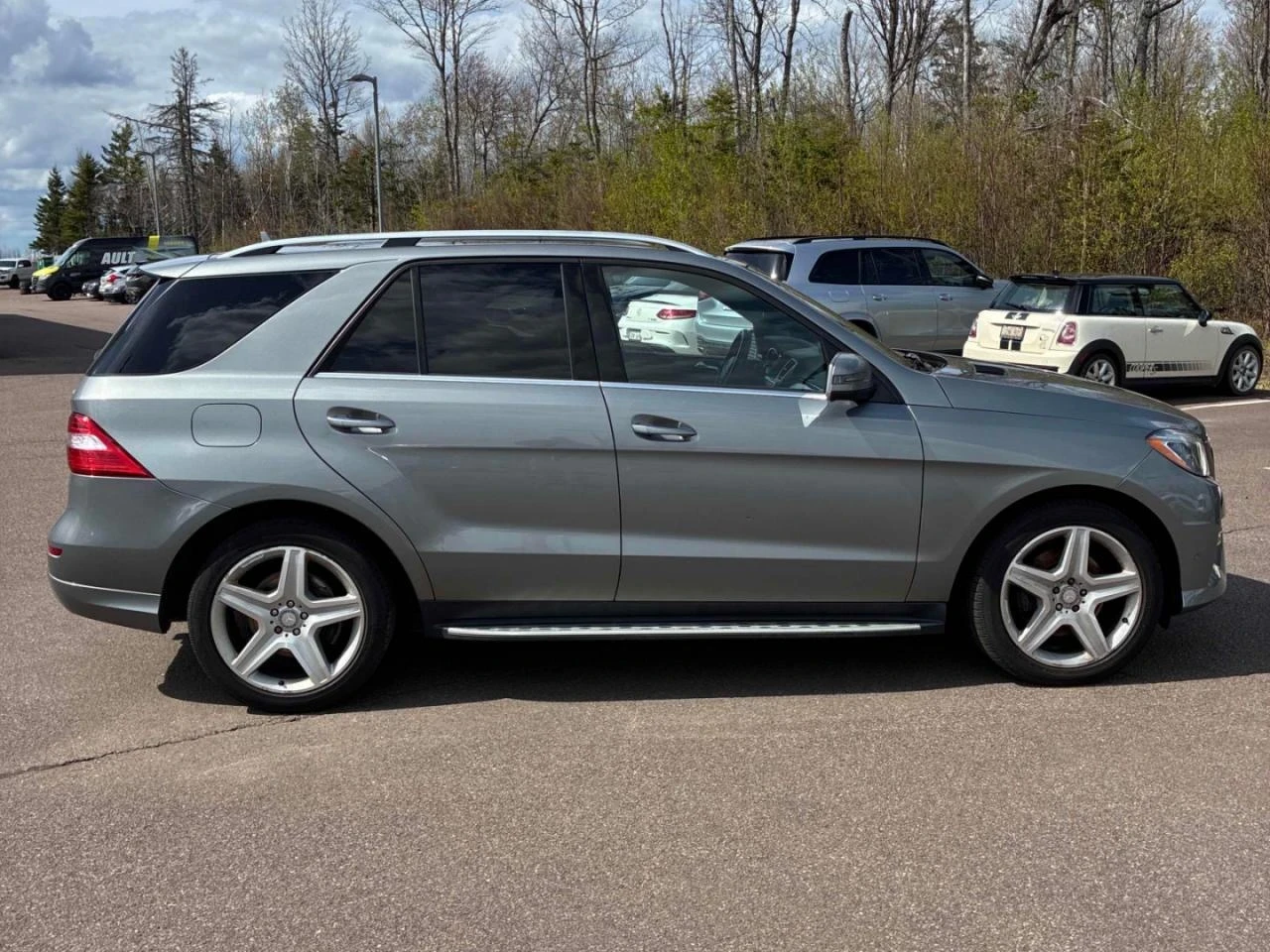 Mercedes-Benz ML 350 BlueTEC* Pano* Amg-pack* Back cam* Подгрев* KEYLES, снимка 3 - Автомобили и джипове - 54612003