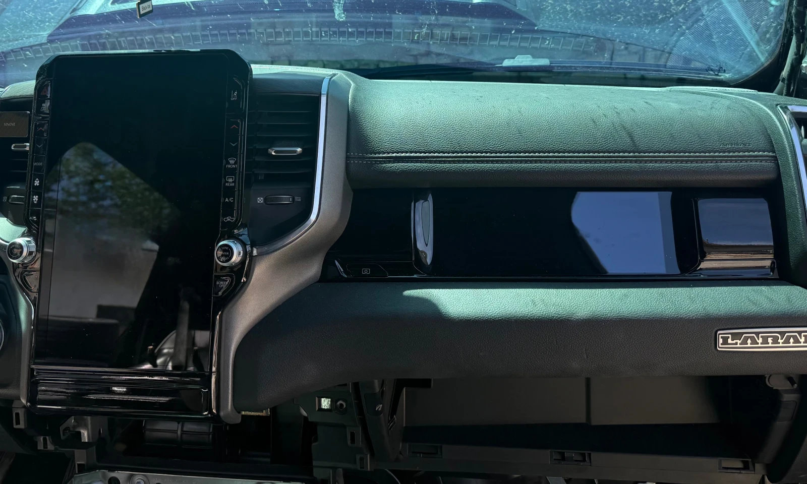 Dodge RAM 1500 LARAMIE | Black Edition | Full Екстри | На Части| , снимка 10 - Автомобили и джипове - 55242994