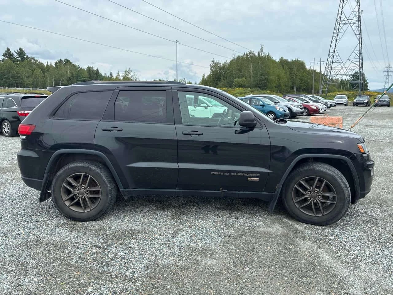 Jeep Grand cherokee * Laredo 75th Anniversary* АВТОКРЕДИТ * , снимка 3 - Автомобили и джипове - 55746859