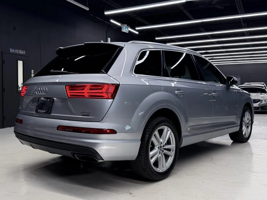 Audi Q7 3.0T* TECHNIK* BOSE* ХЕДЪП* ОБДУХ* 360* КРАЙНА ЦЕН, снимка 5 - Автомобили и джипове - 56012610
