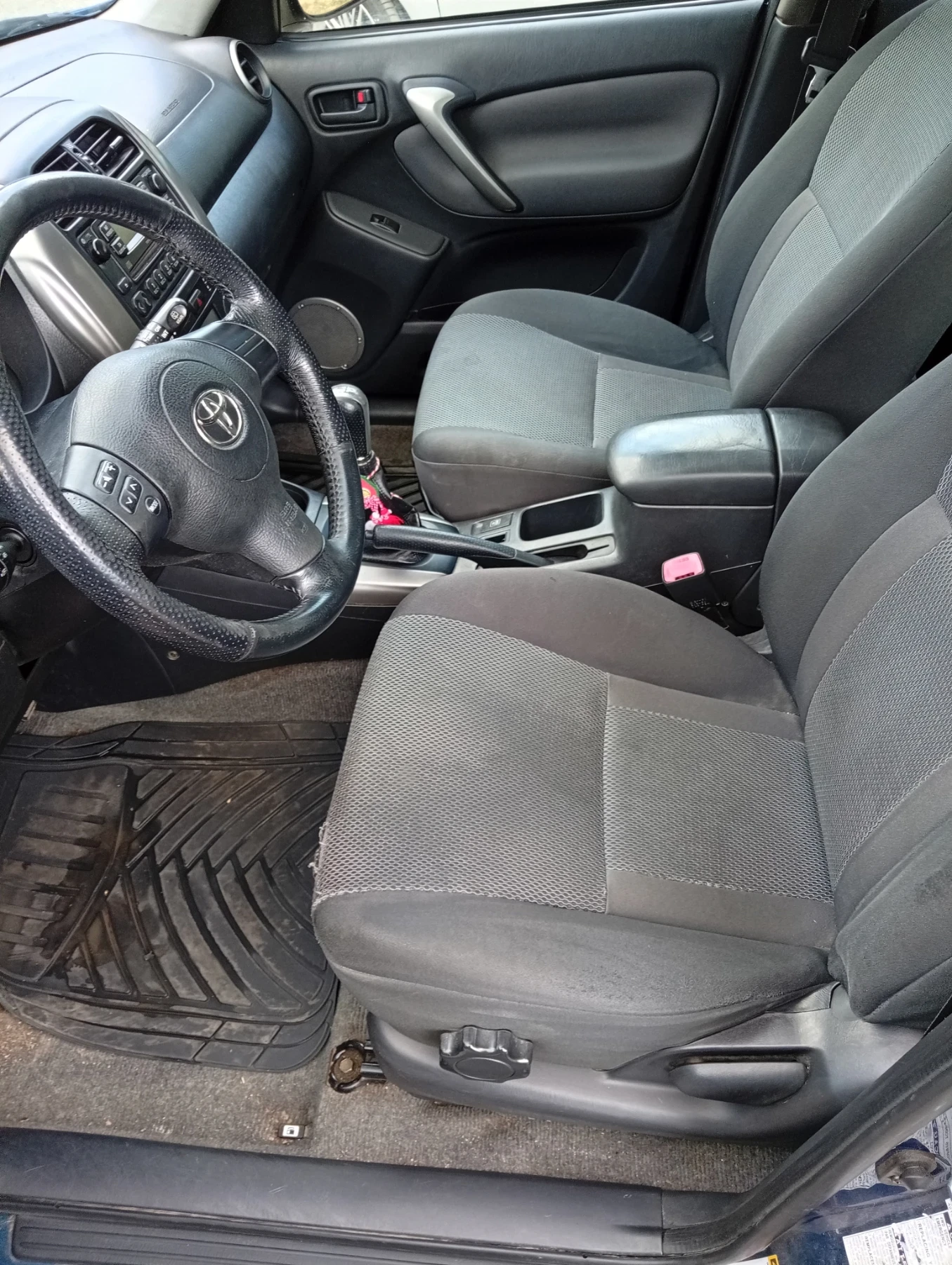 Toyota Rav4, снимка 11 - Автомобили и джипове - 56210989