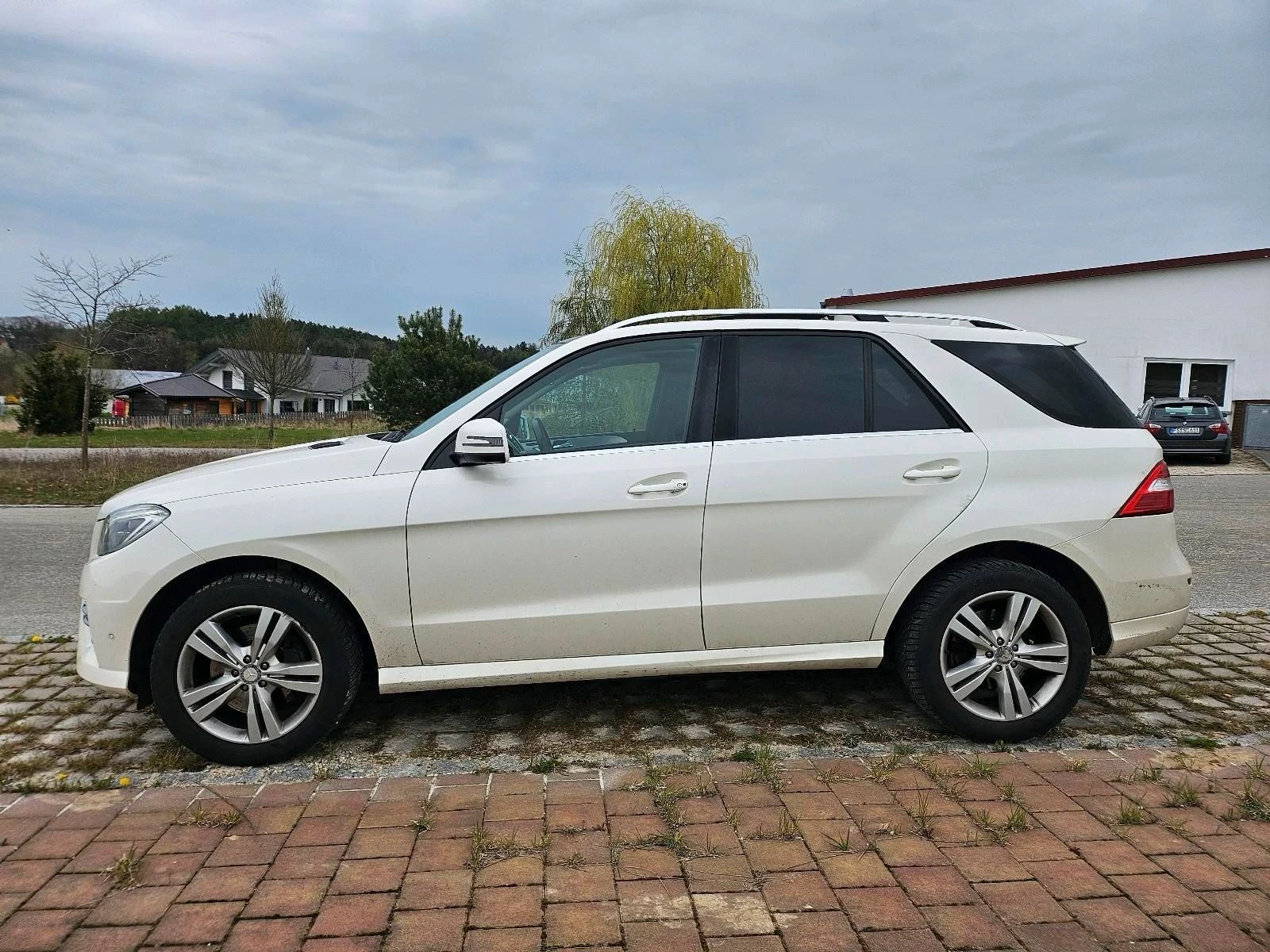 Mercedes-Benz ML 350 АМГ///ЛИЗИНГ, снимка 3 - Автомобили и джипове - 56220016