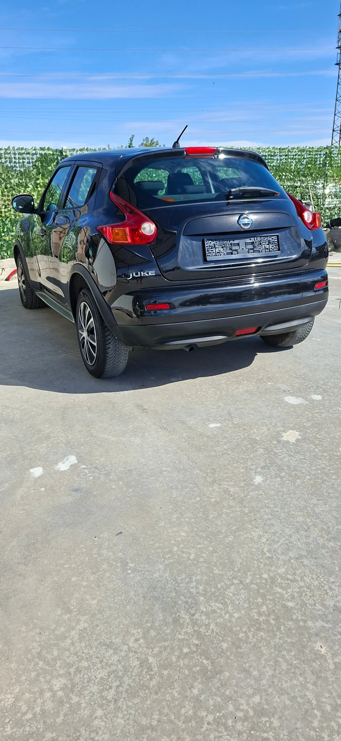 Nissan Juke 1.6 газ, снимка 12 - Автомобили и джипове - 56275636