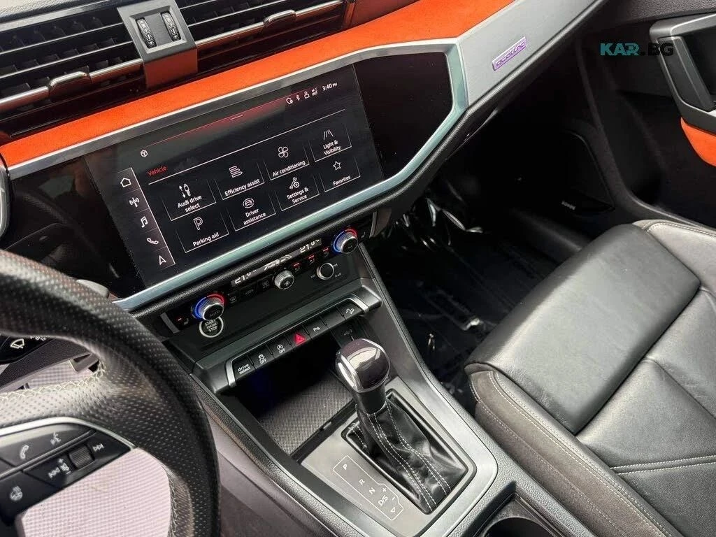 Audi Q3, снимка 12 - Автомобили и джипове - 56727835