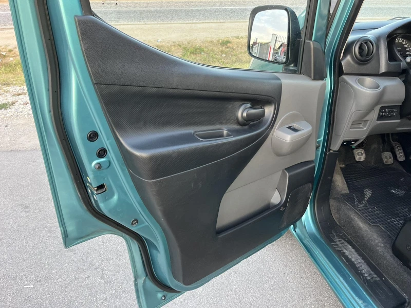 Nissan NV200 1.5 DCI 110кс EURO 4 КЛИМАТИК, снимка 7 - Бусове и автобуси - 53040041
