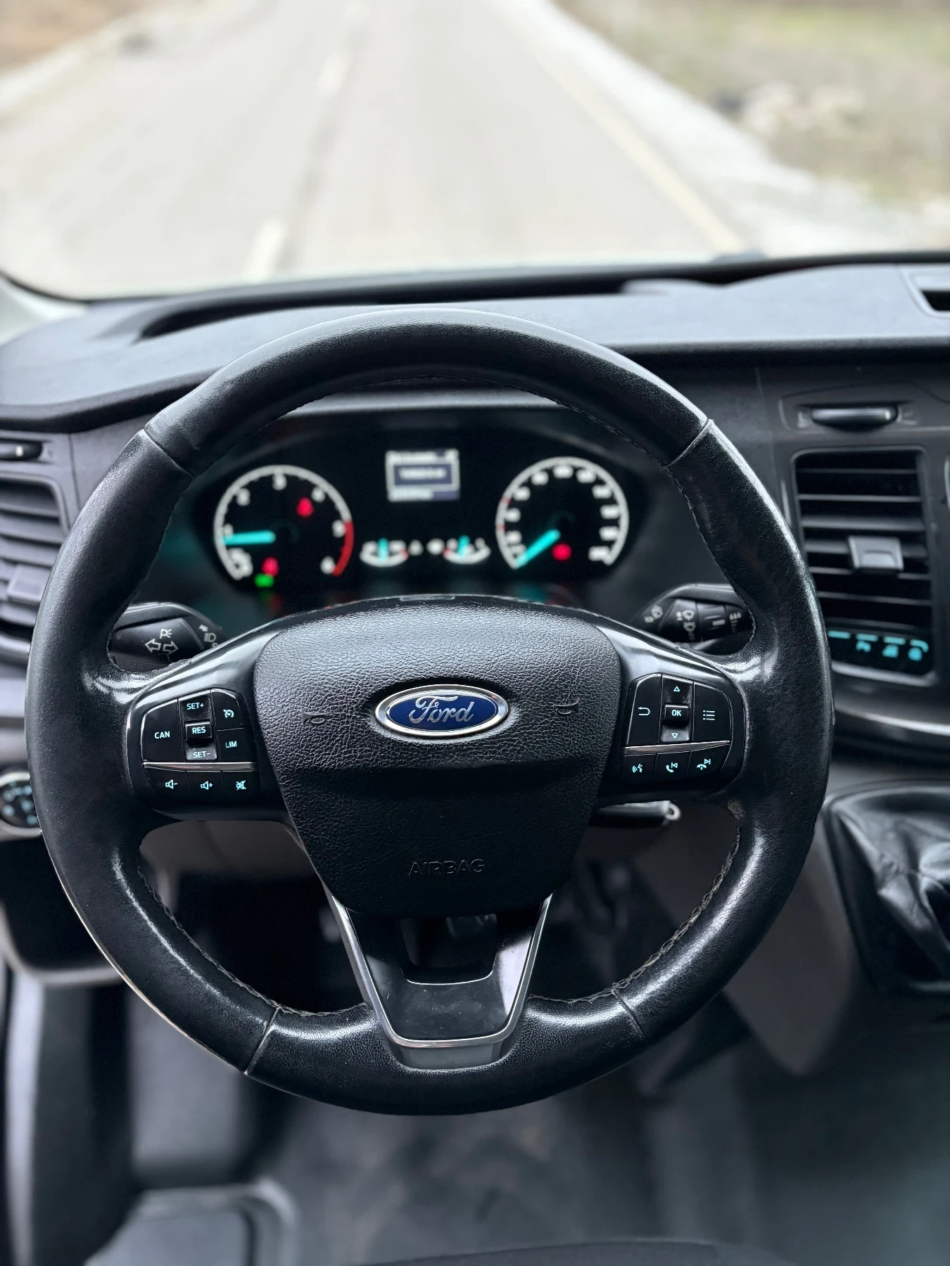 Ford Transit  - изображение 10