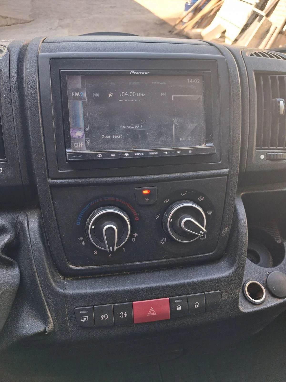 Peugeot Boxer 2.2HDI, снимка 10 - Бусове и автобуси - 55093445