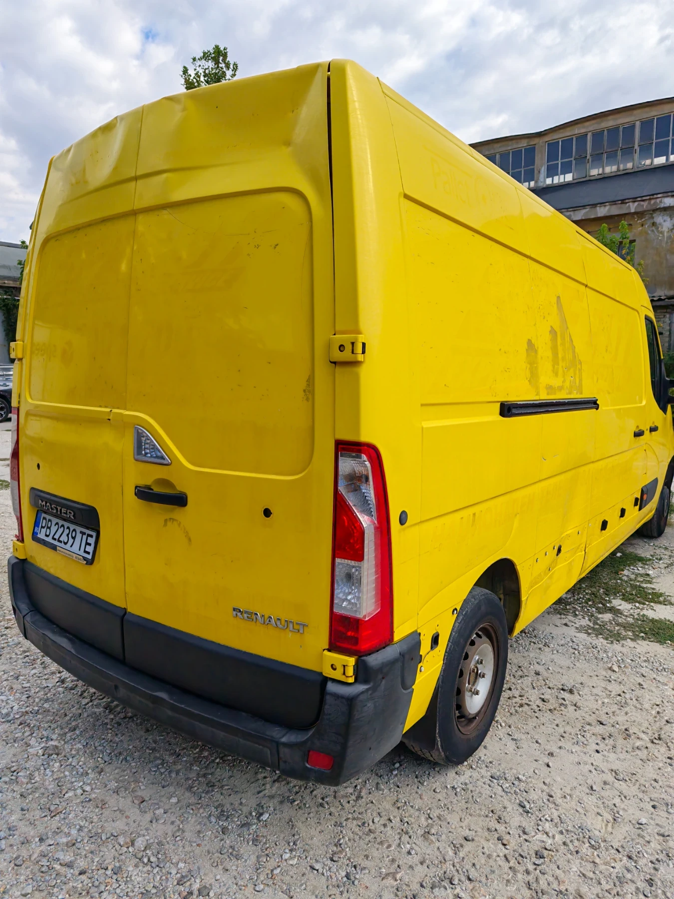 Renault Master 2200 diesel 81 kw, снимка 5 - Бусове и автобуси - 56313821