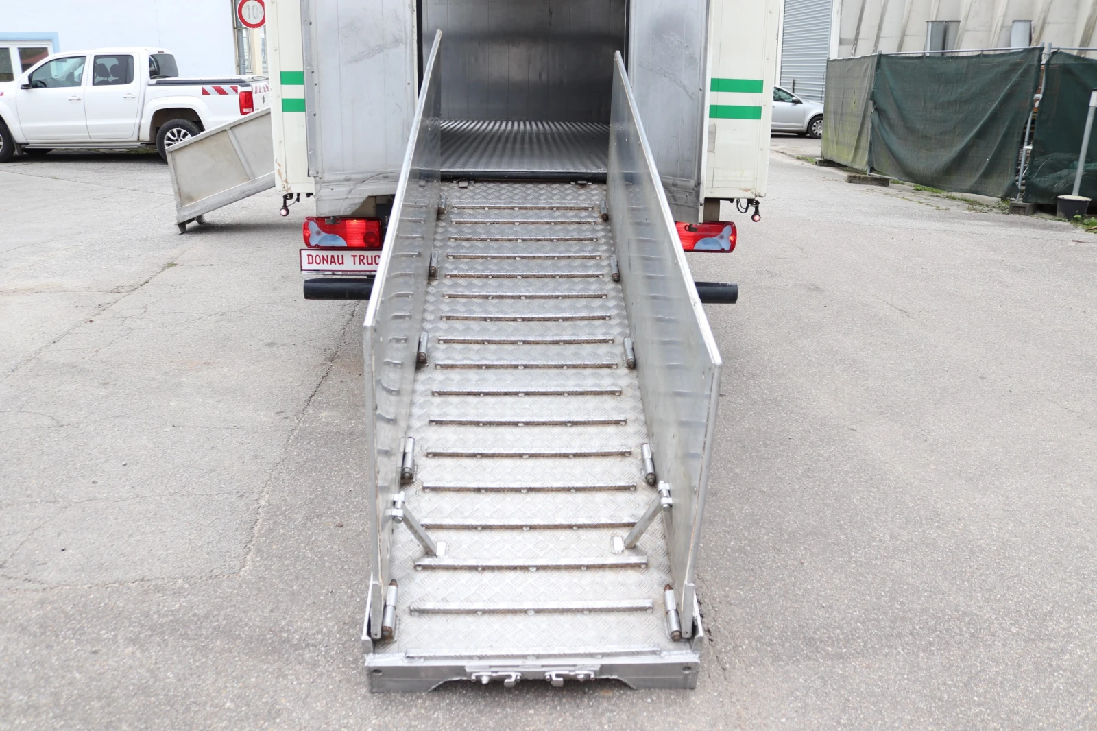 Man Tgl 8.180     | Mobile.bg   11