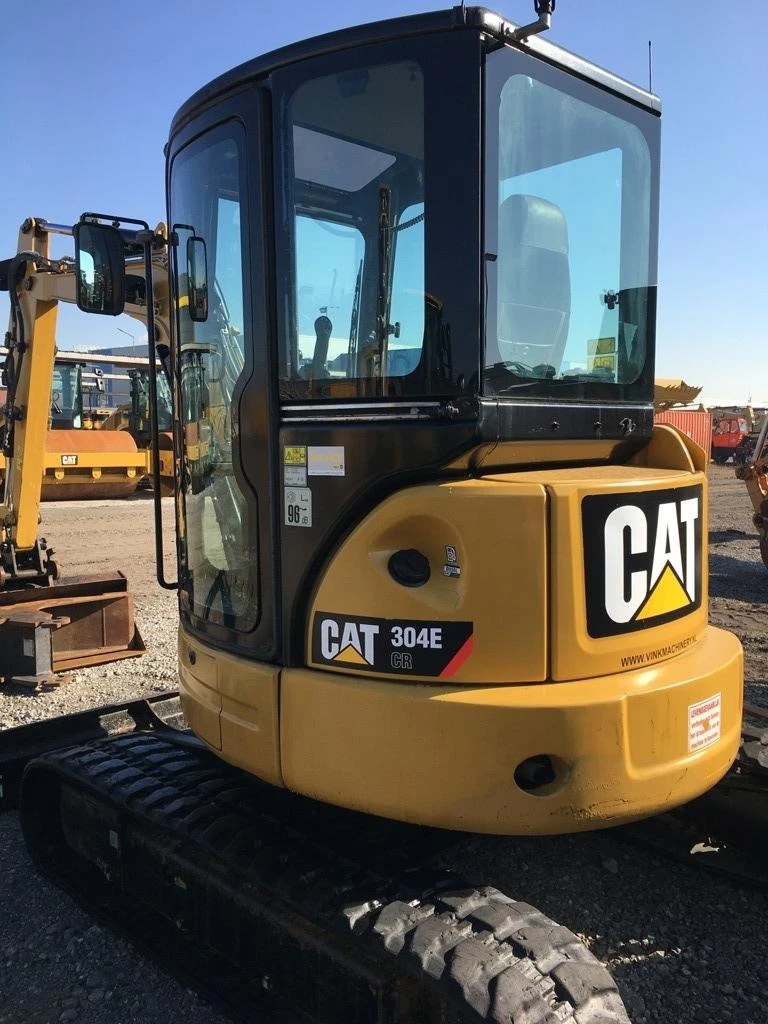 Багер Caterpillar 304Е CR, снимка 2 - Индустриална техника - 47534668