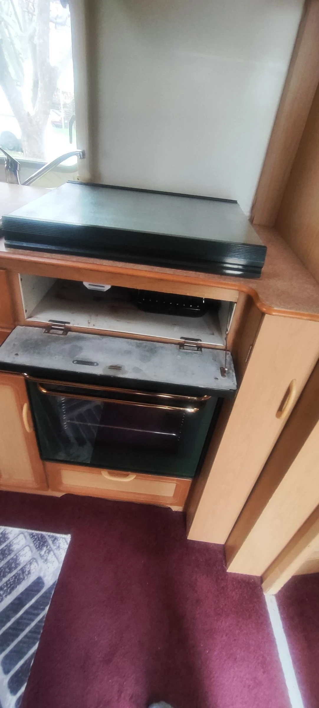 Каравана Swift Sandymere, снимка 8 - Каравани и кемпери - 53707035