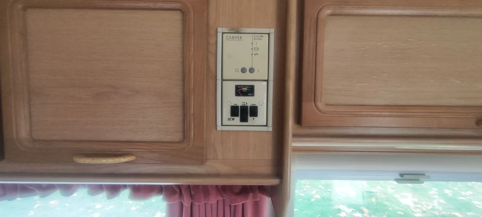 Каравана Swift Sandymere, снимка 15 - Каравани и кемпери - 53707035