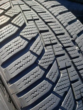 Гуми Зимни 205/55R17, снимка 5