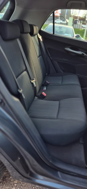 Toyota Auris 1.4i* NAVI, снимка 11