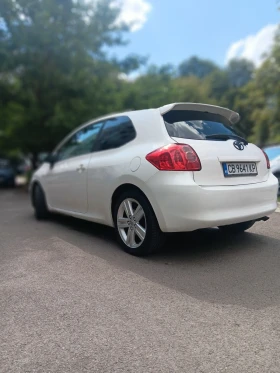Toyota Auris, снимка 2