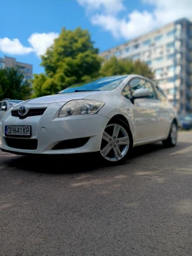 Toyota Auris, снимка 1