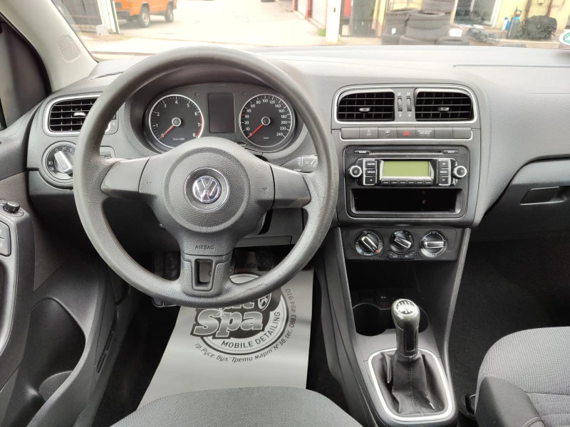 VW Polo 1.4 i, снимка 11 - Автомобили и джипове - 44727254