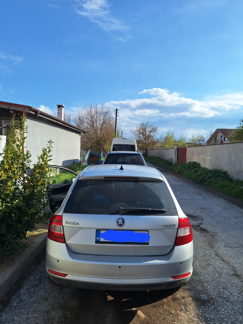 Skoda Rapid 5, снимка 3 - Автомобили и джипове - 52405164