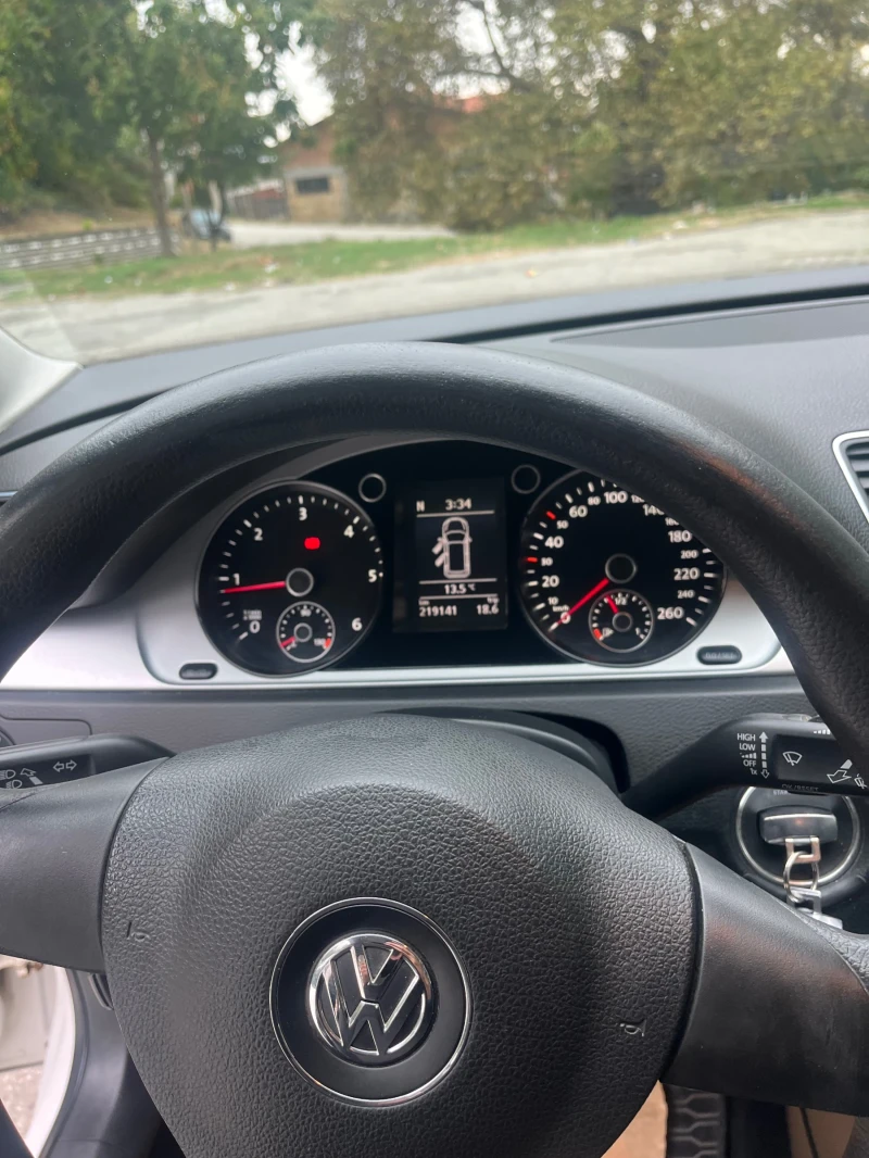 VW Passat 2.0 TDI 140 к.с.   2013 г.  , снимка 11 - Автомобили и джипове - 50813382