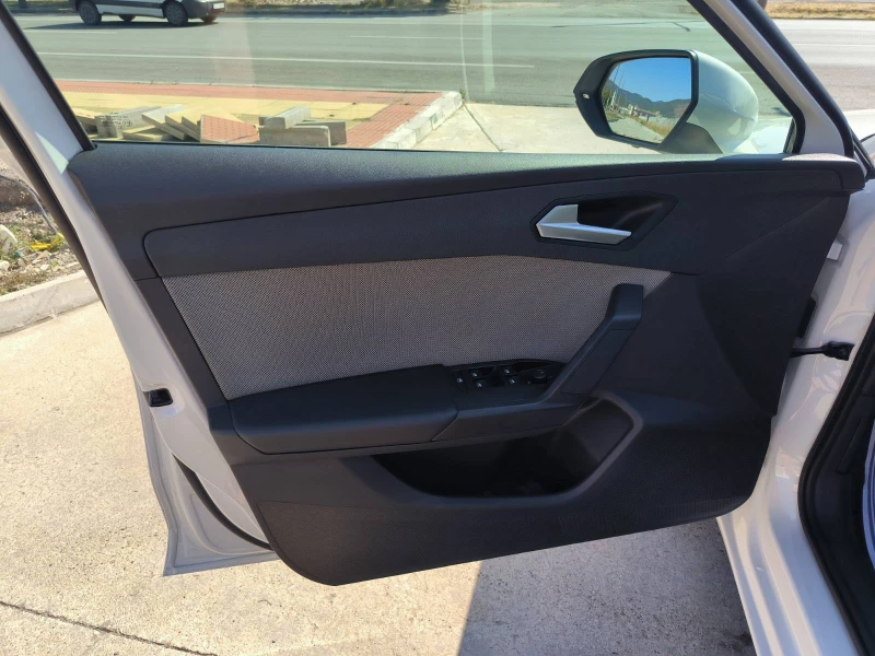 Seat Leon Digital-Navi-Euro-6D, снимка 12 - Автомобили и джипове - 51062328