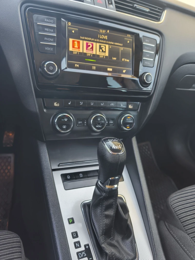 Skoda Octavia 1.8TFSI 4x4 DSG VRS, снимка 8 - Автомобили и джипове - 52692572