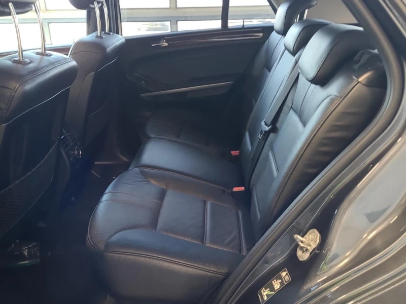 Mercedes-Benz ML 550 4MATIC* AMG-pack* H/K* Подгрев* Обдух* Шибидах* , снимка 8 - Автомобили и джипове - 52317848