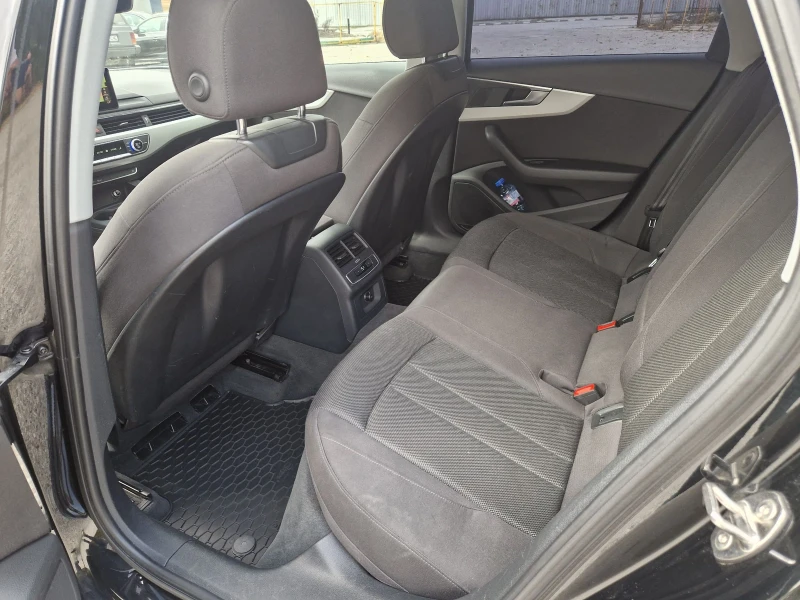 Audi A4 2.0 TDI, снимка 12 - Автомобили и джипове - 52036581