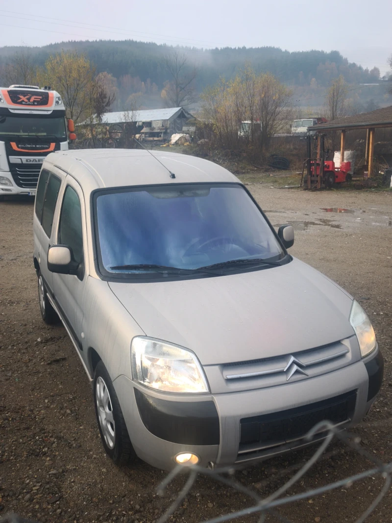 Citroen Berlingo 1.6 16v Бензин, снимка 2 - Автомобили и джипове - 52347777