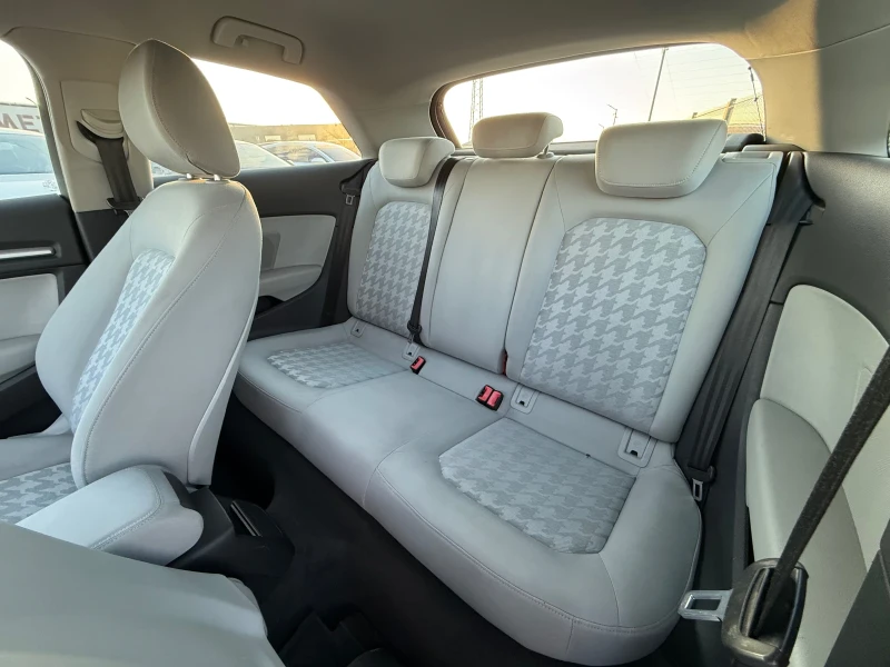 Audi A3 1.4i* 122к.с* АВТОМАТИК* 2015г* 94.000КМ* , снимка 12 - Автомобили и джипове - 52356990