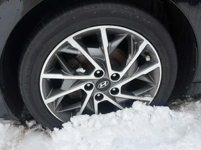 Hyundai Elantra * Luxury * CARFAX * БЕЗ ПЪРВОНАЧАЛНА ВНОСКА, снимка 7 - Автомобили и джипове - 53075088