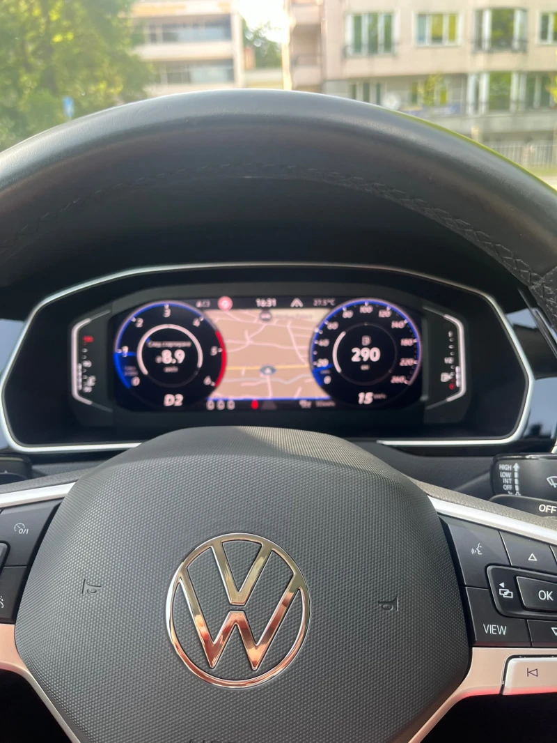 VW Passat, снимка 11 - Автомобили и джипове - 53131203