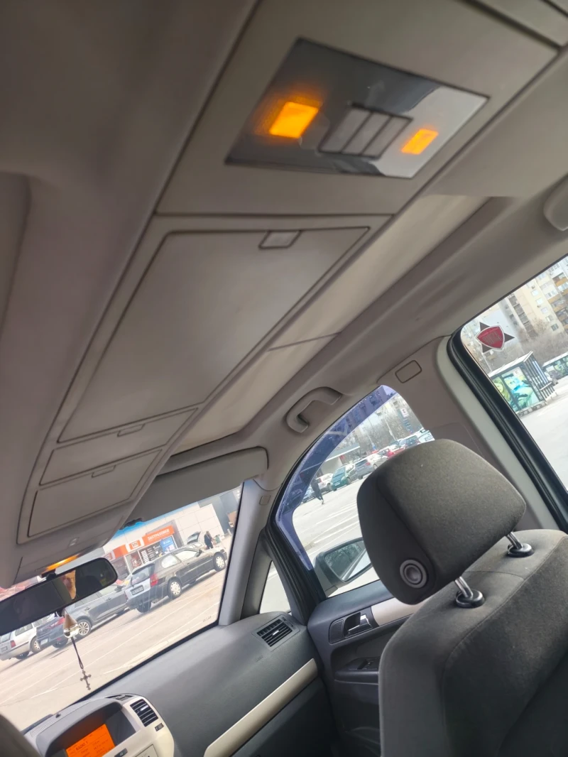 Opel Zafira, снимка 15 - Автомобили и джипове - 53560032