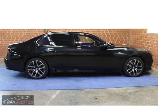BMW 740 d/xDrive/286HP/M-SPORT/SKY-LOUNGE/B&W/360/MEM/860g, снимка 5 - Автомобили и джипове - 53680531