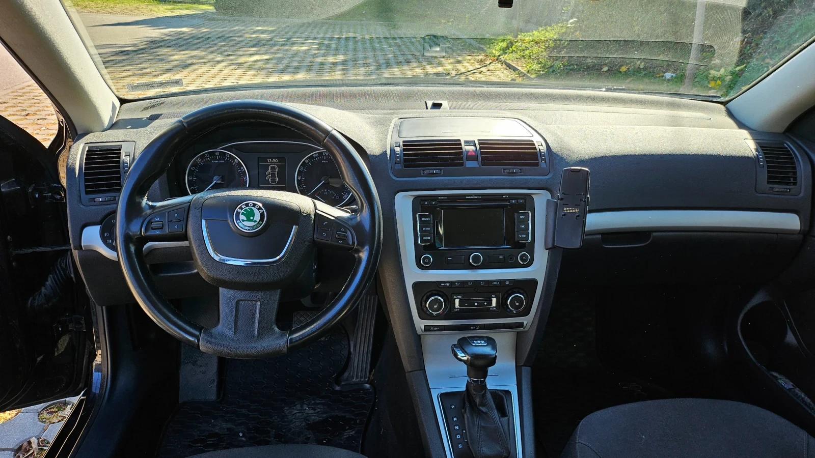 Skoda Octavia 2.0TDI / DSG / ПОДГРЕВ - изображение 10