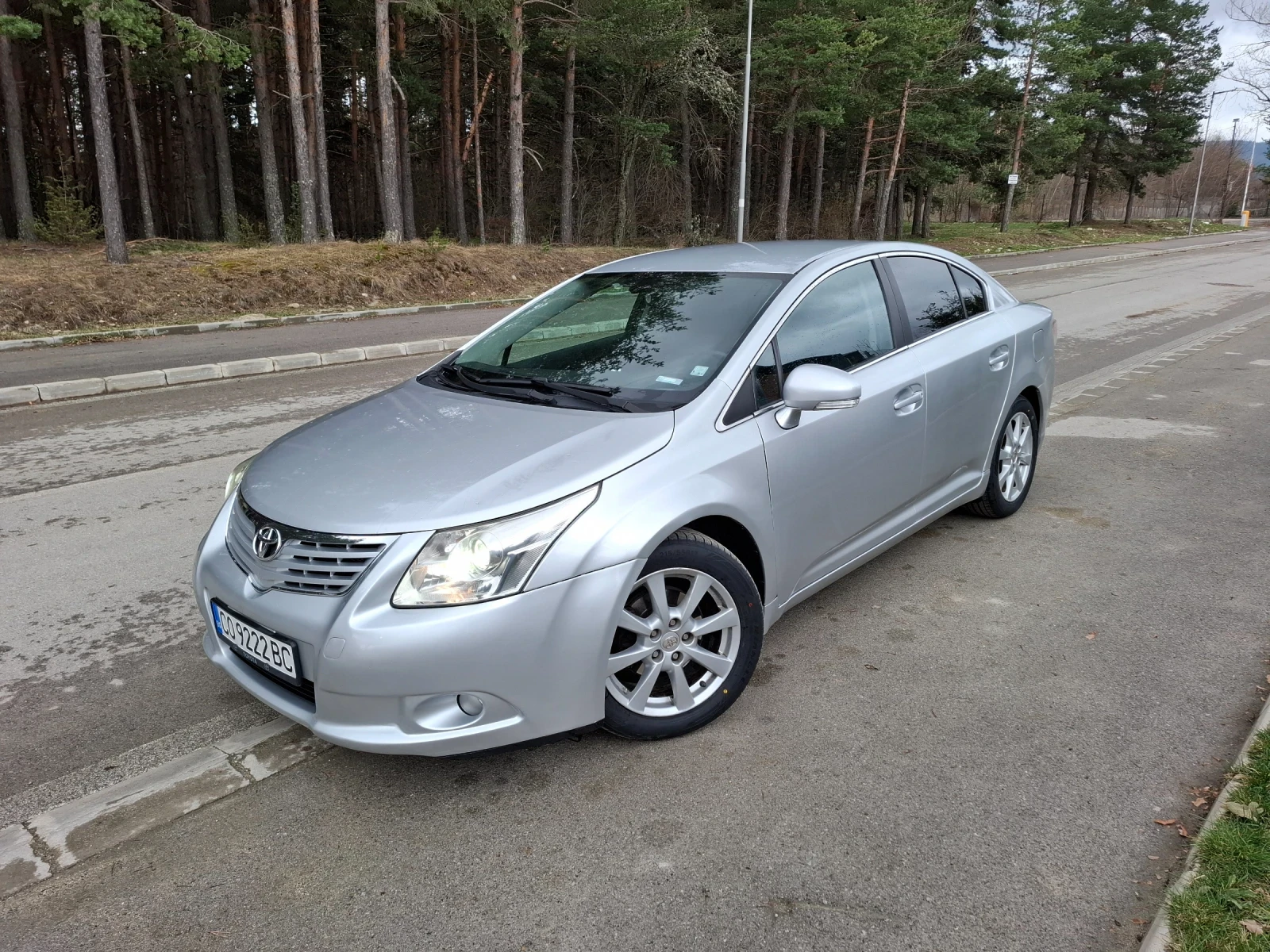 Toyota Avensis 2.0D4D 126 k.c. - изображение 4