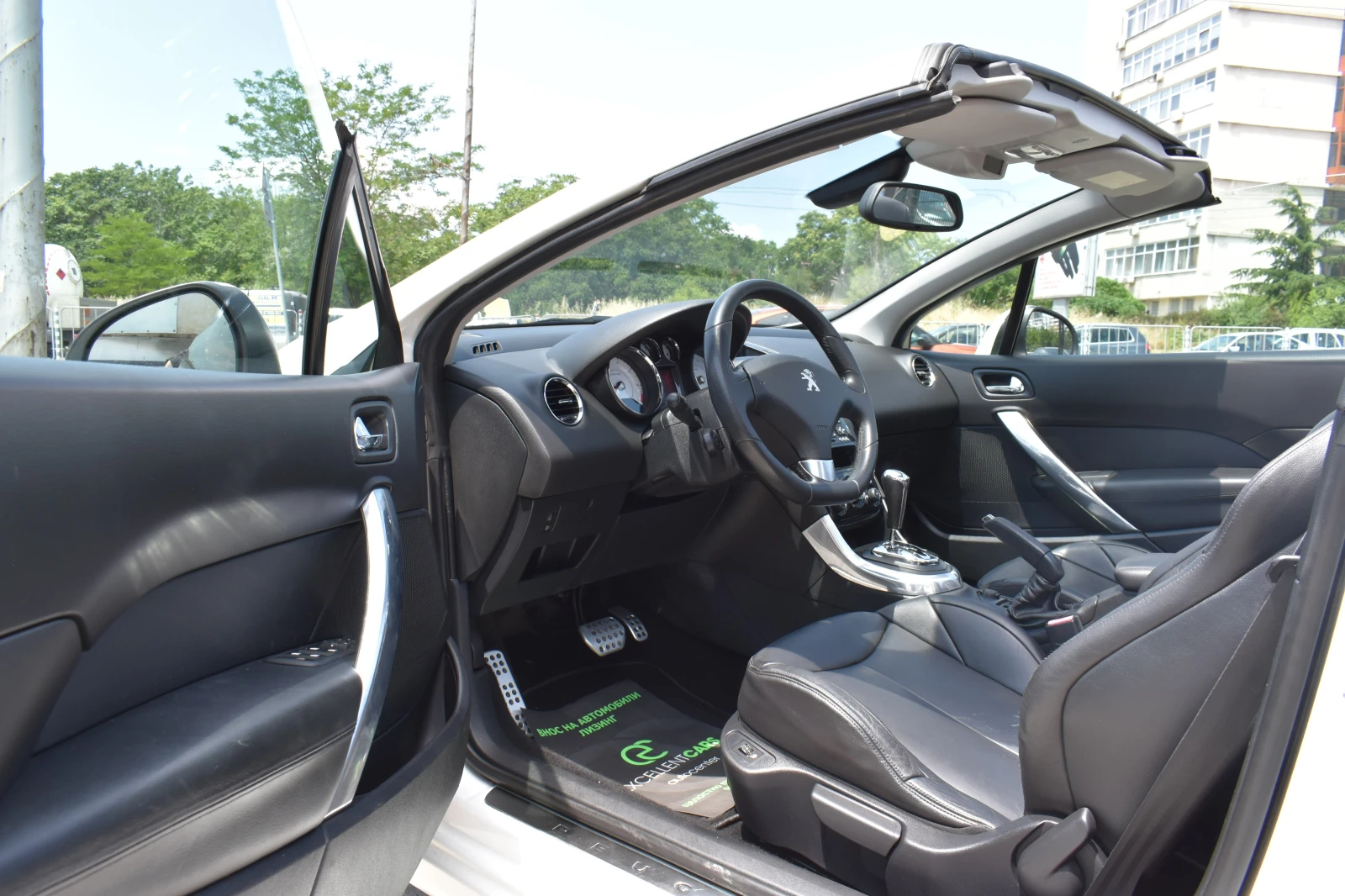 Peugeot 308 CONVERTIBLE* SWISS* WHITE-PEARL - изображение 8