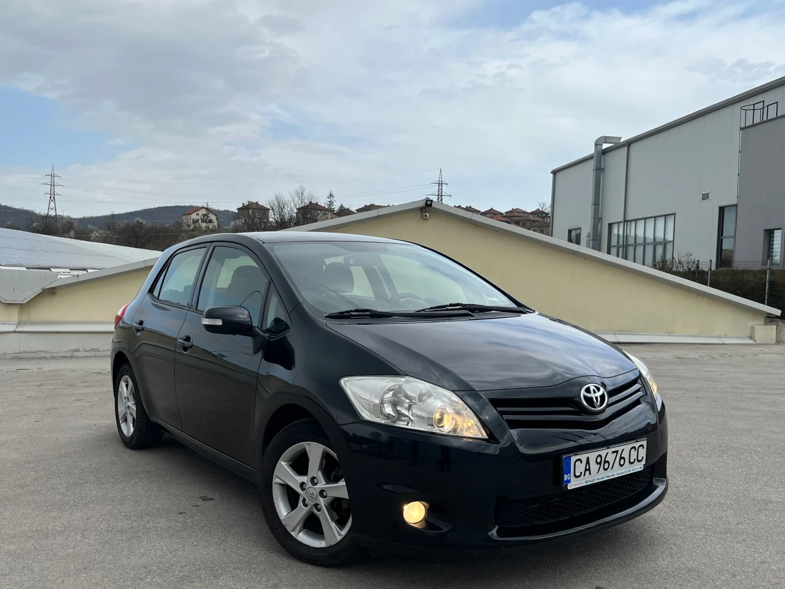 Toyota Auris 1.3i 99k.c. * Сервизна книжка  - изображение 7