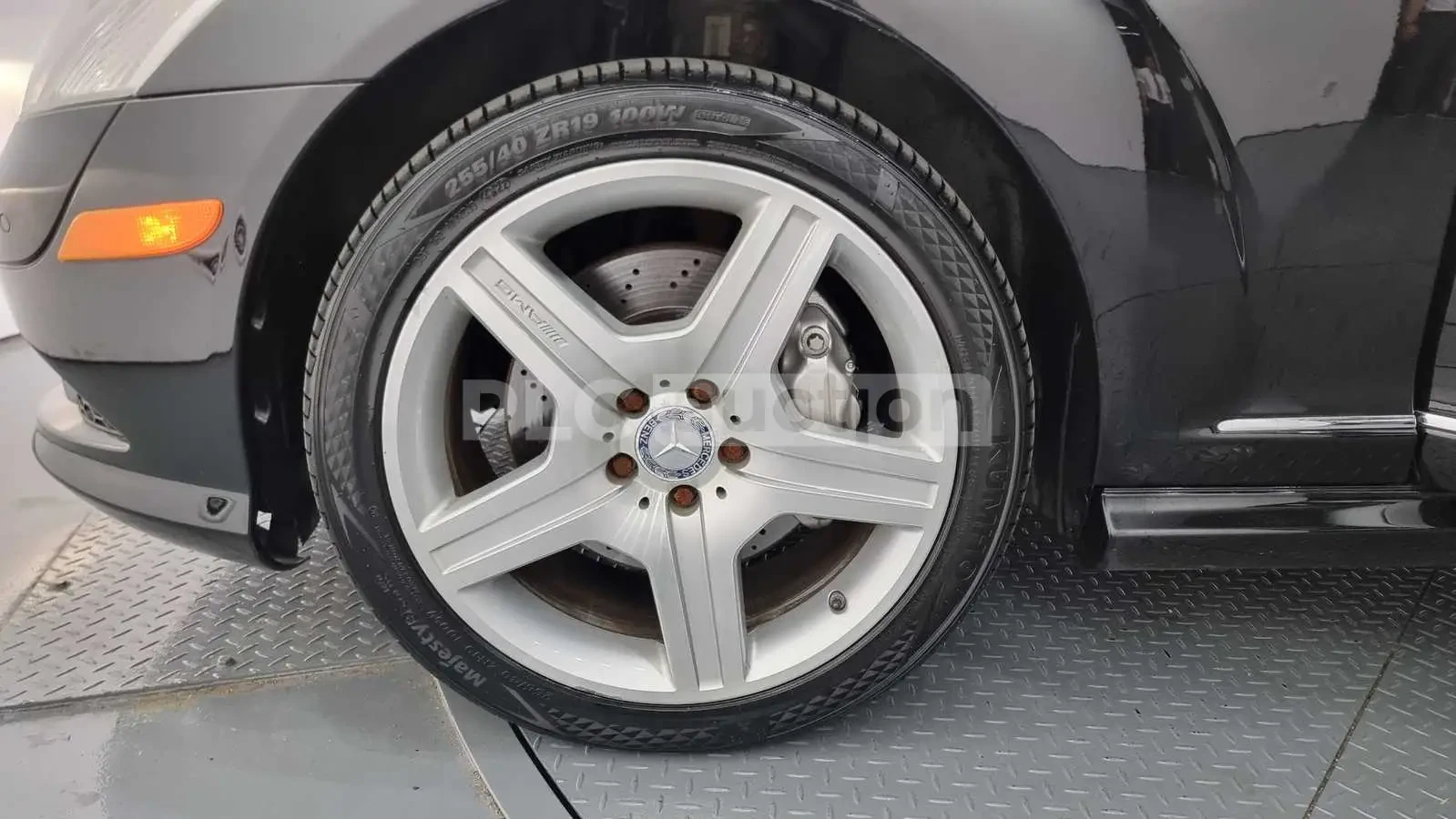 Mercedes-Benz S 550  - изображение 4