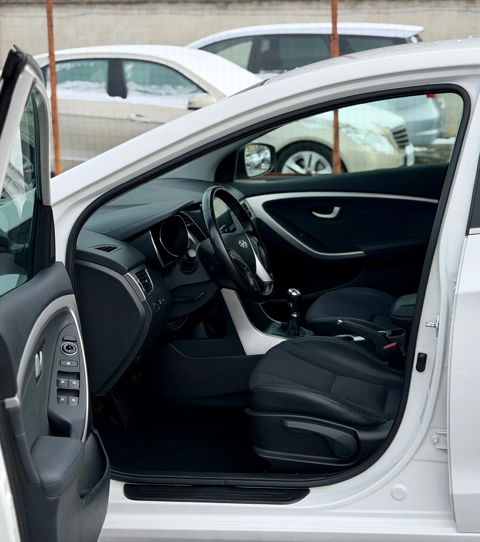 Hyundai I30 1.6i Edition Facelift Led ����-����-������ | Mobile.bg � ����������� 6