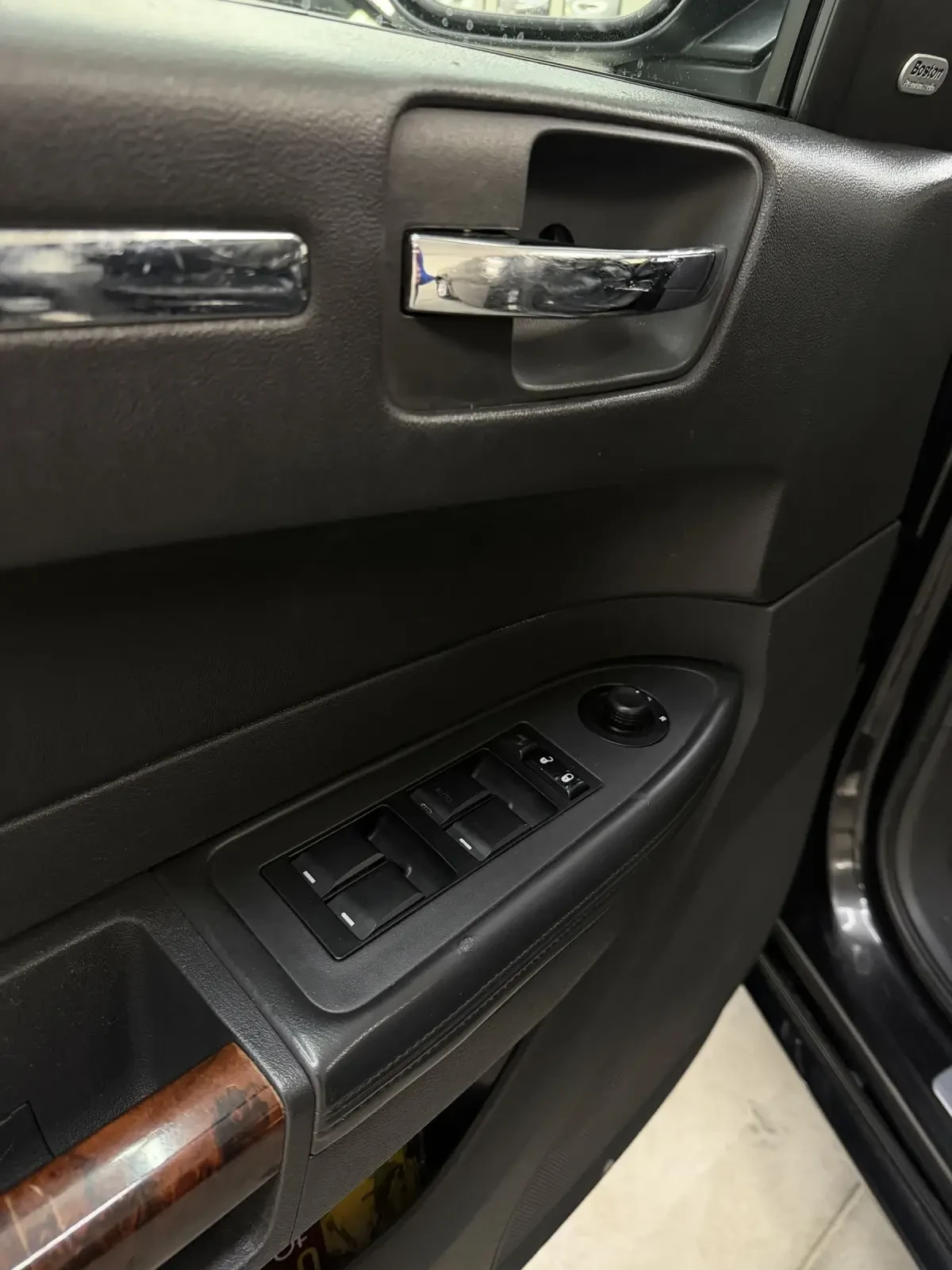 Chrysler 300c  - изображение 9