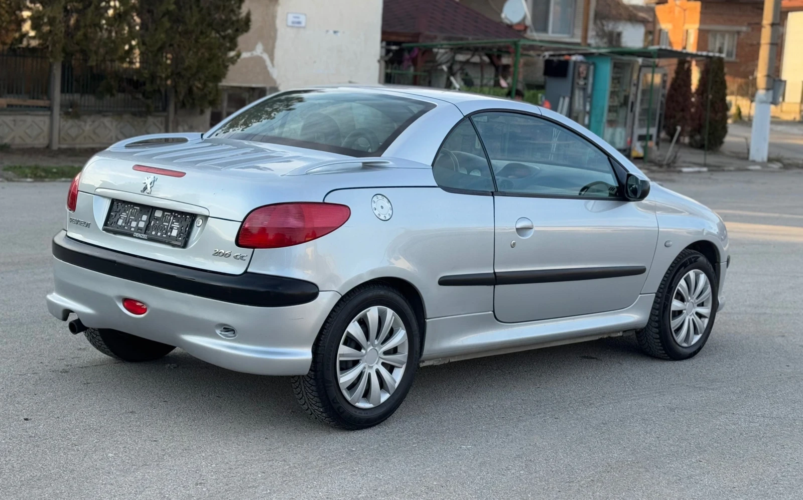 Peugeot 206 1.6i Кабрио - изображение 6