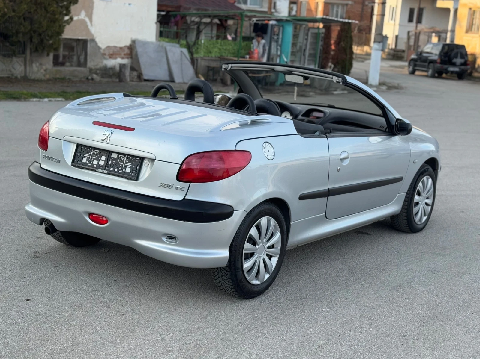 Peugeot 206 1.6i Кабрио - изображение 7