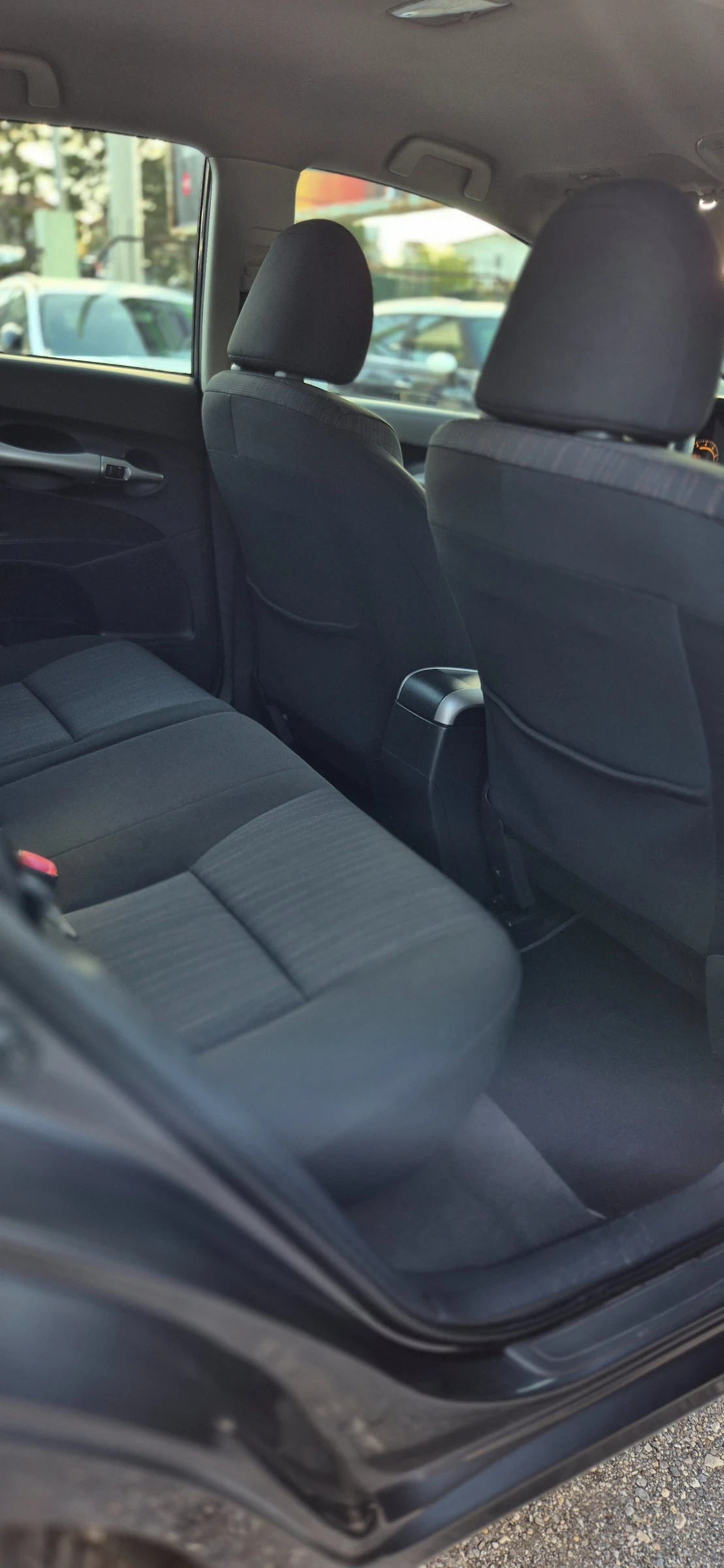 Toyota Auris 1.4i* NAVI, снимка 12 - Автомобили и джипове - 54139108